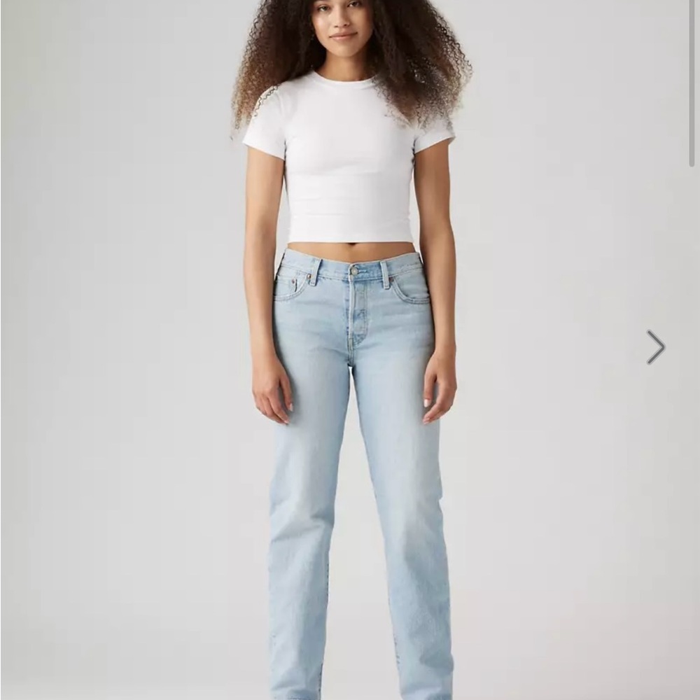 Levi's Women's Light Blue 501 90’s Jeans